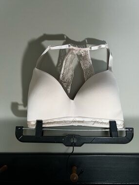 Victoria's Secret White Lace Racerback T-Shirt Bra